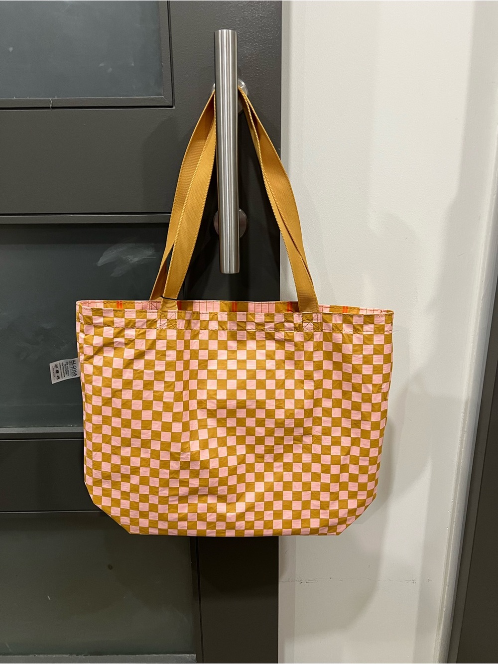 Aloha Collection Splash-Proof Pink and Mustard Checkerboard Reversible Tote Bag - Picture 2 of 3